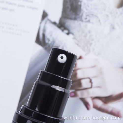 Factory Price Black Pump Plastic Cosmetic Vacuum Bottle